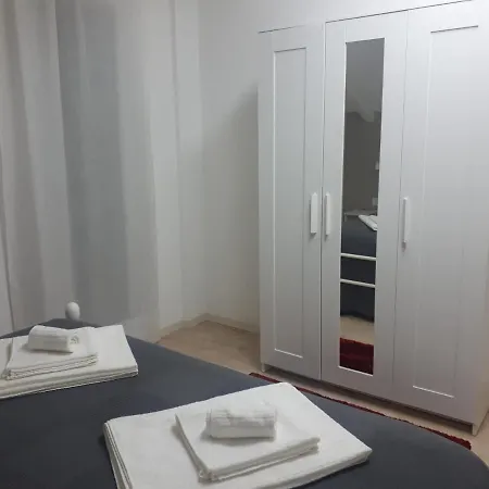 Edo's Bed & Breakfast *